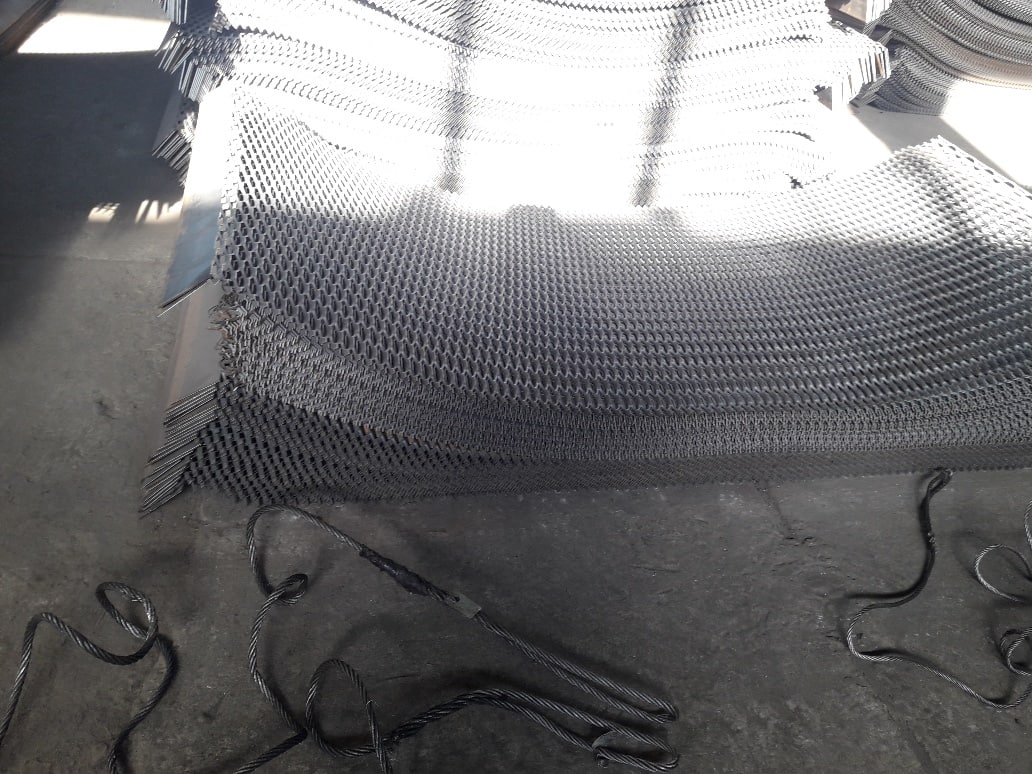 Сетка просечно-вытяжная (ЦПВС) оцинкованная 20x20x1 мм СТО 57398459-31-2008 фото