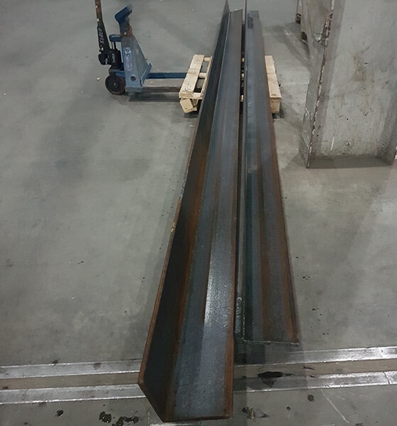 Уголок стальной горячекатаный равнополочный 50x50x5 мм Ст3 ГОСТ 8509-93 фото